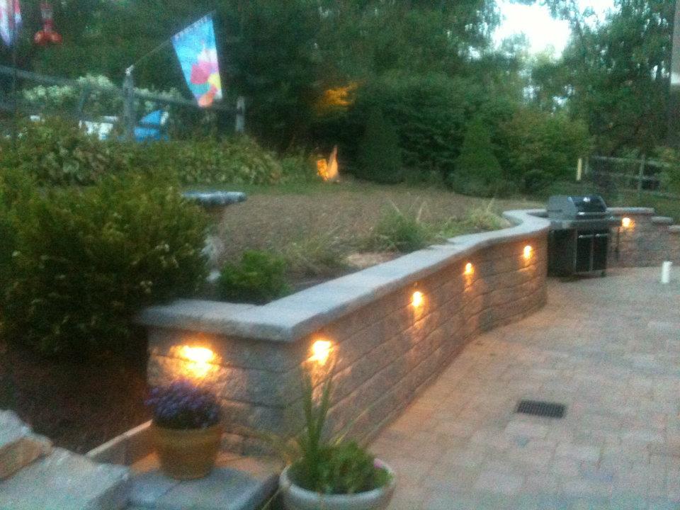 Beautiful Patio, Lighted Paver Wall and Outdoor Grill